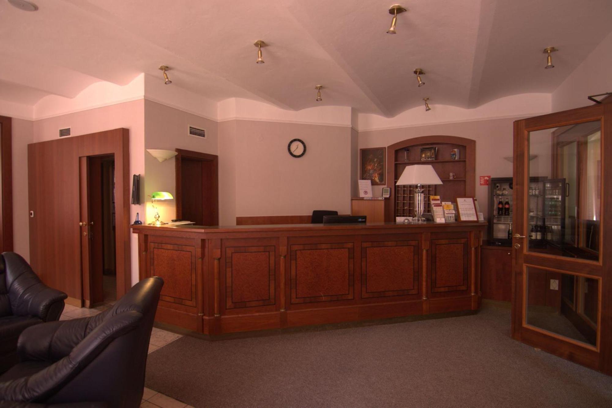 Hotel Westend Marianske Lazne Ngoại thất bức ảnh